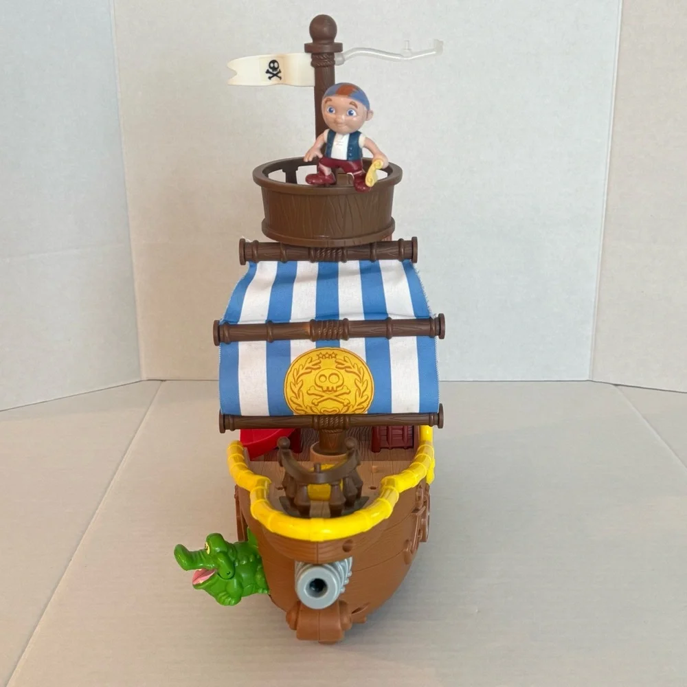 Fisher Price Disney Jake & the Never Land Pirate Ship Bucky & Hook’s Jolly Roger - Picture 10 of 17